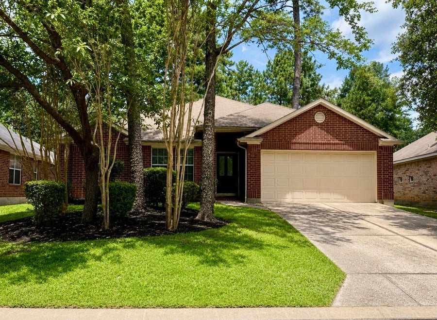 Property photo for 54 N Queenscliff Circle, The Woodlands, TX