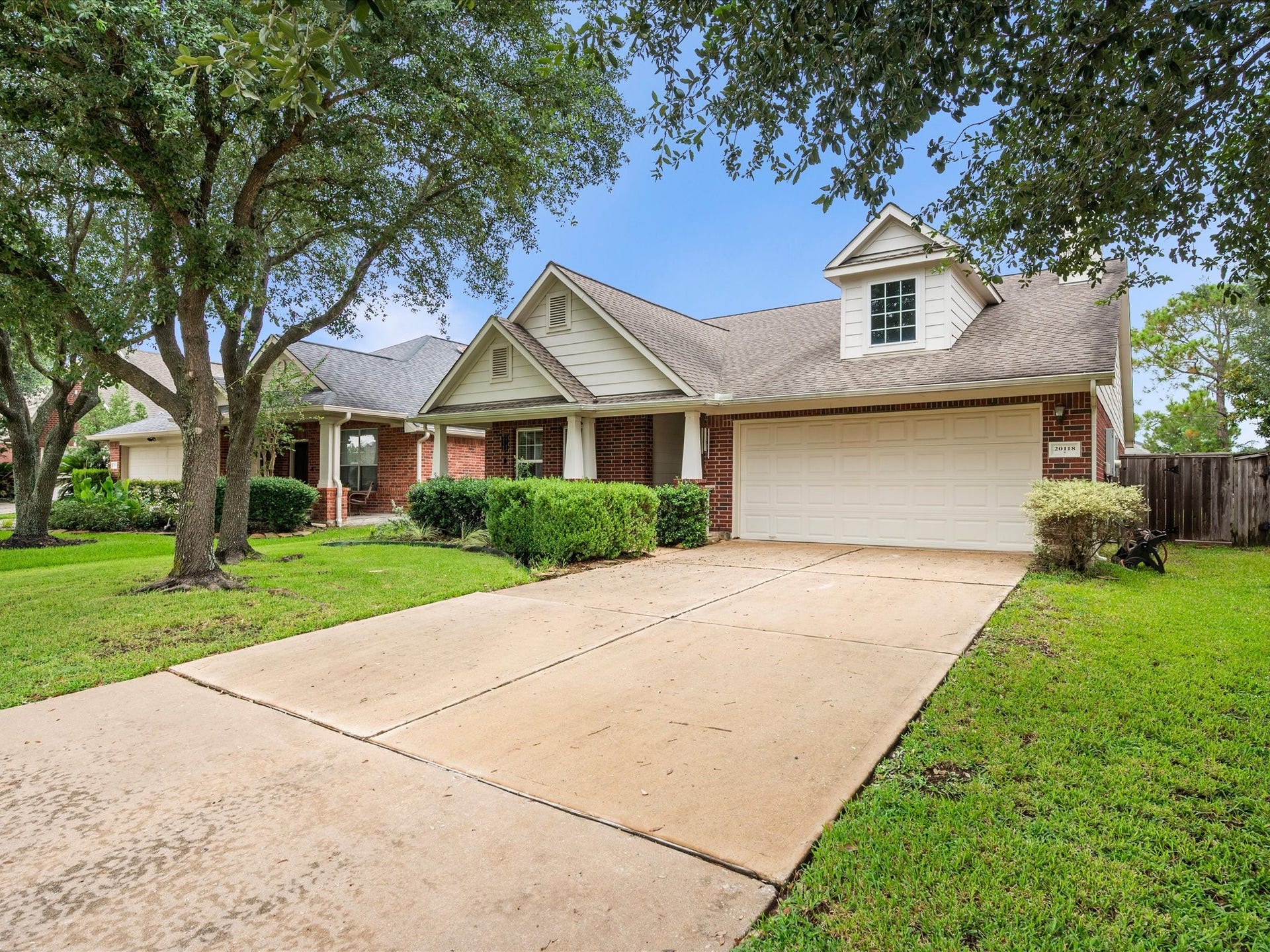 20118 Monarda Manor Court, Spring, TX 77379 The epoxy-coated garage floor adds durability and a polished finish.