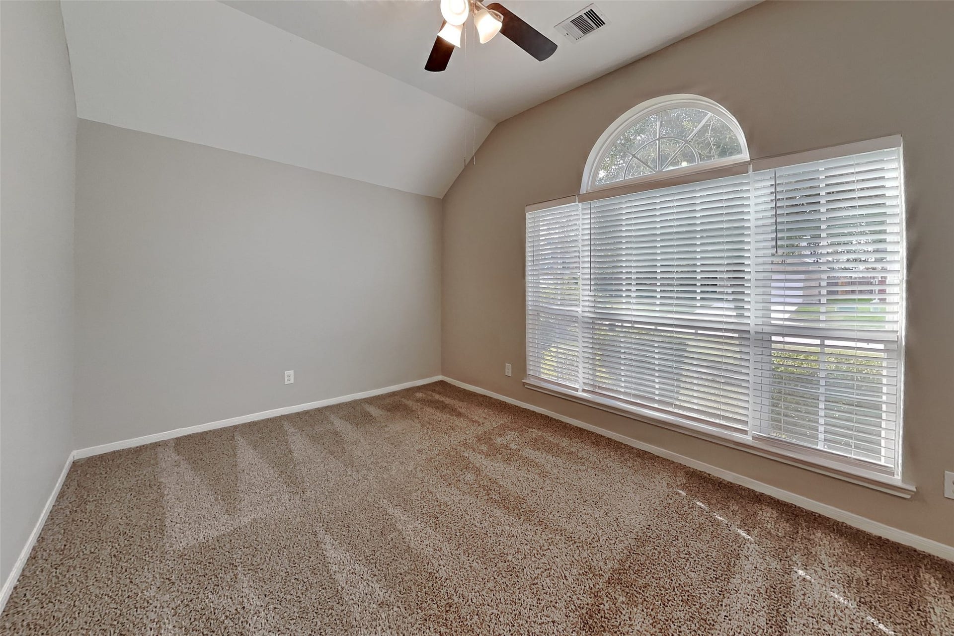 9909 Climbing Tree Street, Conroe, TX 77385 9909 Climbing Tree Street, Conroe, TX 77385