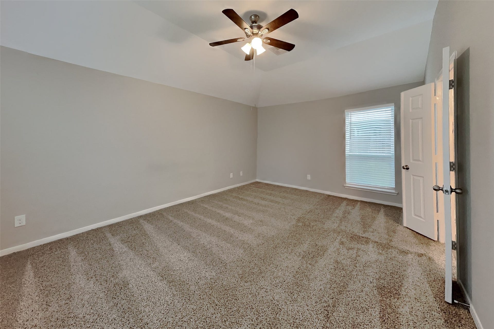 9909 Climbing Tree Street, Conroe, TX 77385 9909 Climbing Tree Street, Conroe, TX 77385