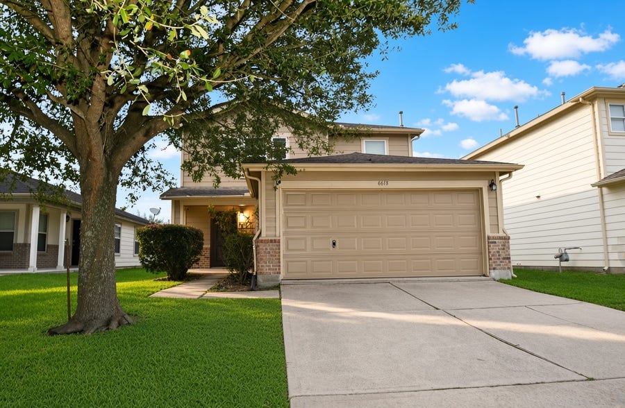 Property photo for 6618 Hawthorne Falls Lane, Houston, TX