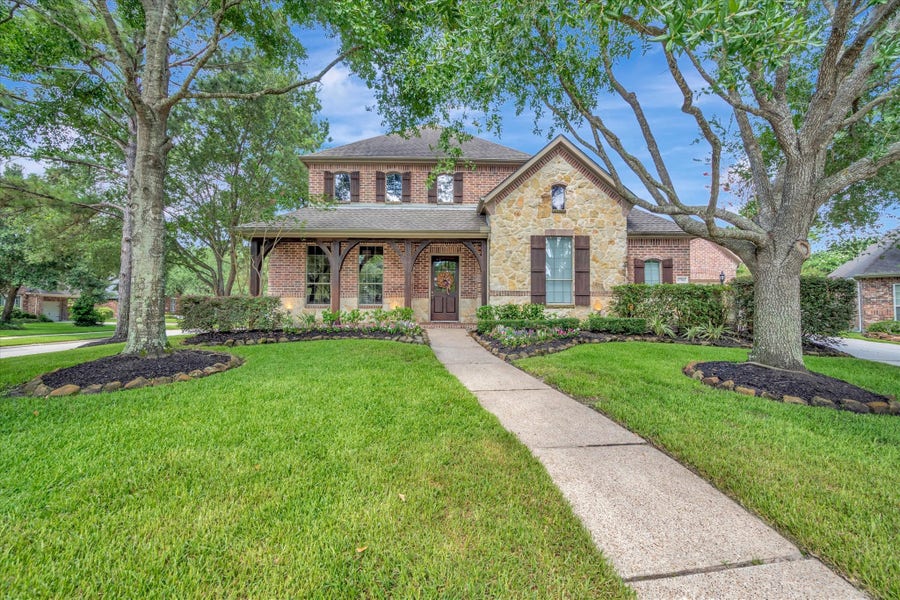 Property photo for 17303 Pipestone Point Court, Humble, TX