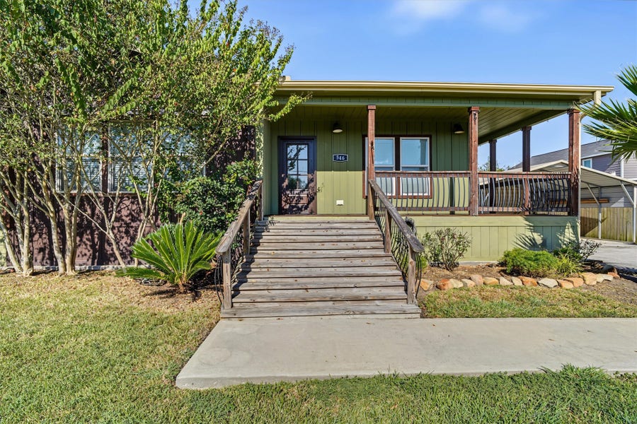 Property photo for 546 5th Street, Dickinson, TX