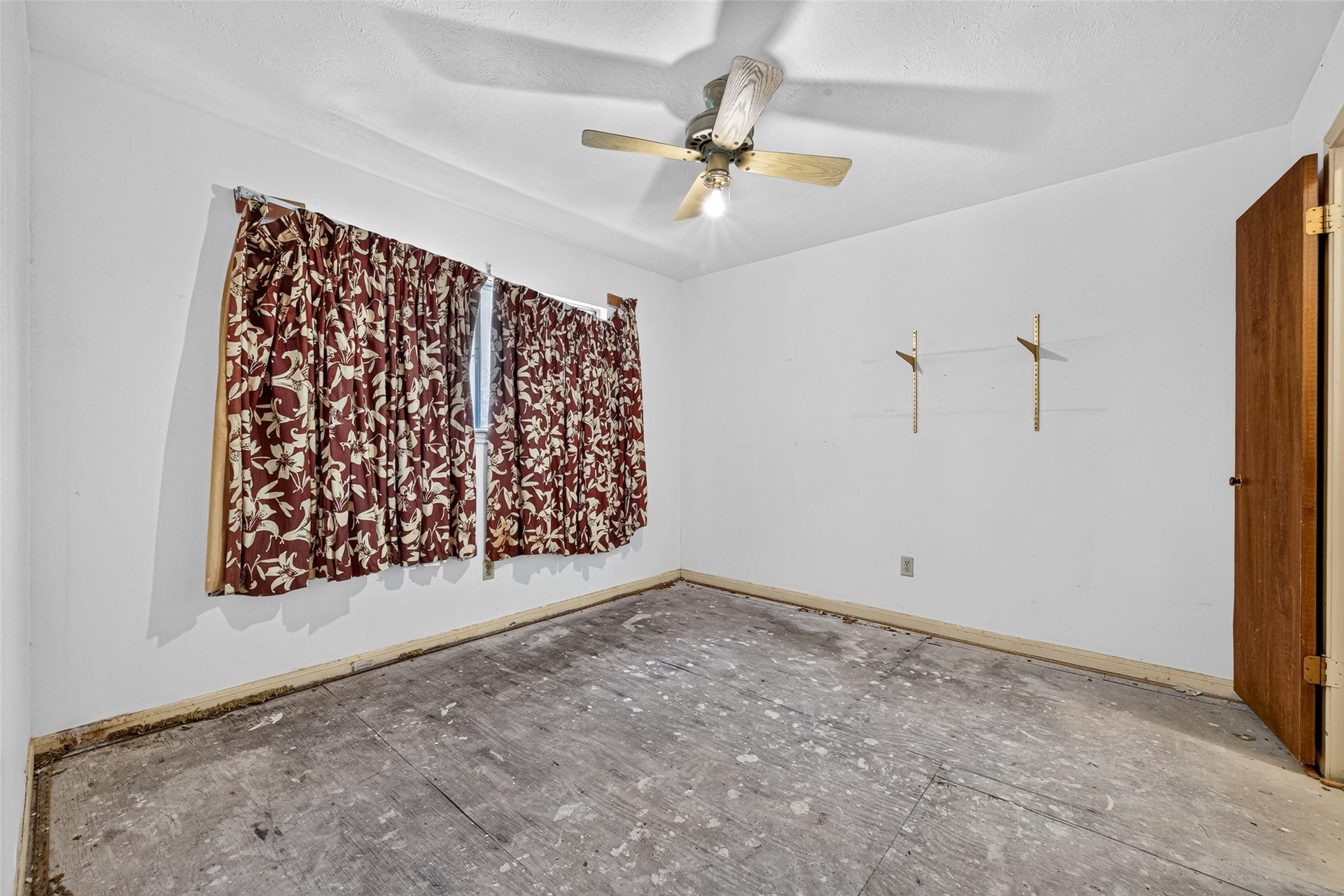 12431 Chessington Drive, Houston, TX 77031 12431 Chessington Drive, Houston, TX 77031