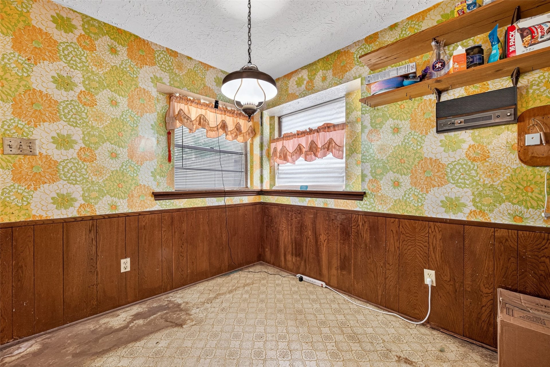 12431 Chessington Drive, Houston, TX 77031 12431 Chessington Drive, Houston, TX 77031