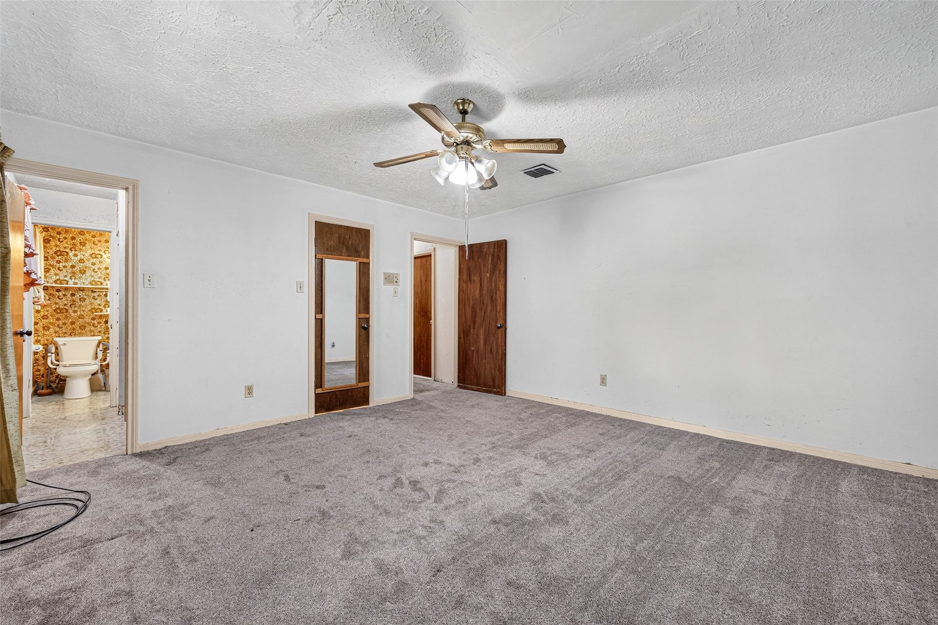 12431 Chessington Drive, Houston, TX 77031 12431 Chessington Drive, Houston, TX 77031