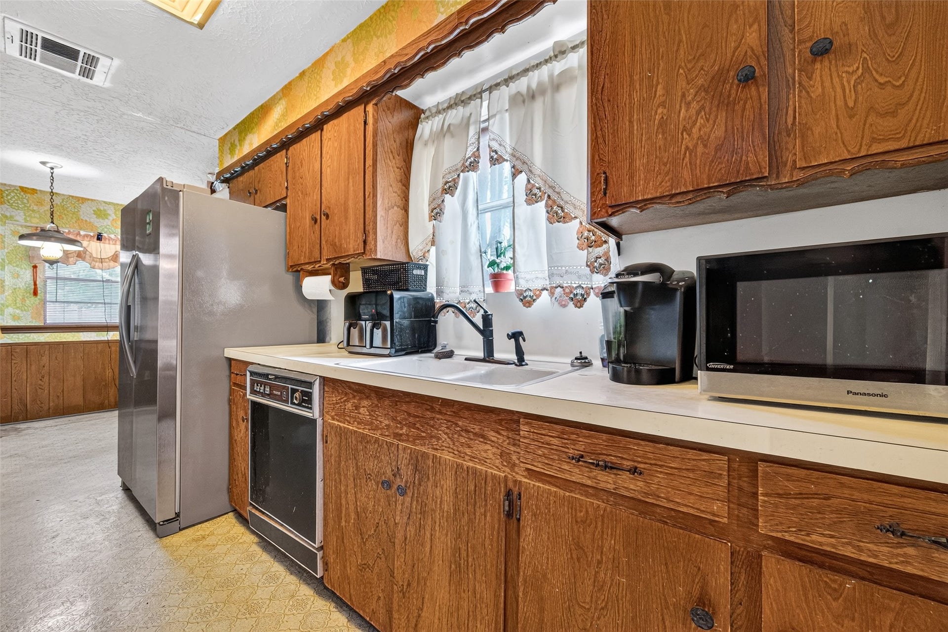 12431 Chessington Drive, Houston, TX 77031 12431 Chessington Drive, Houston, TX 77031