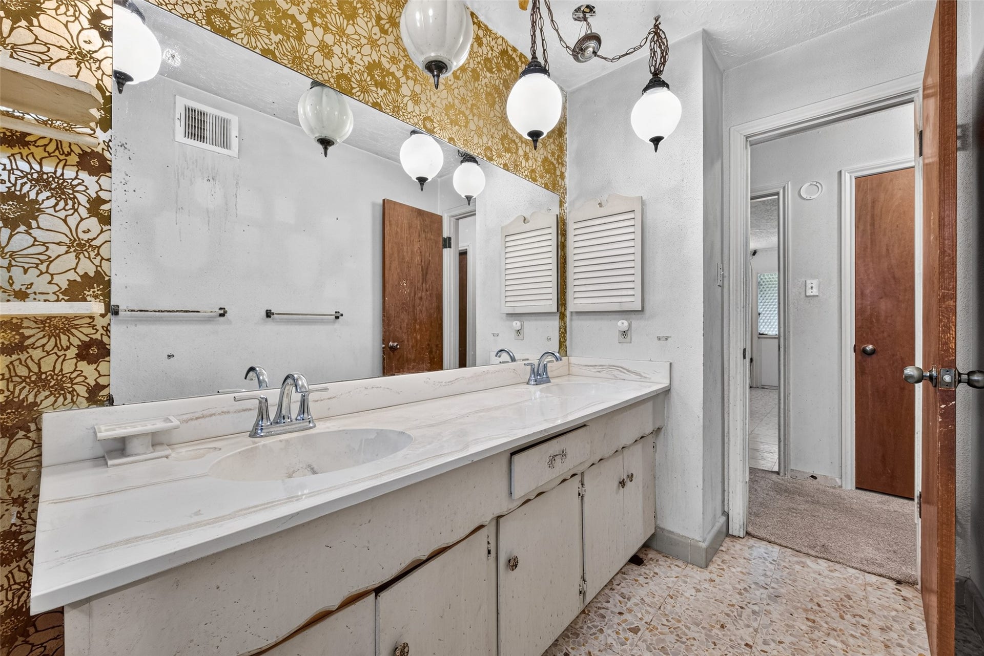 12431 Chessington Drive, Houston, TX 77031 12431 Chessington Drive, Houston, TX 77031