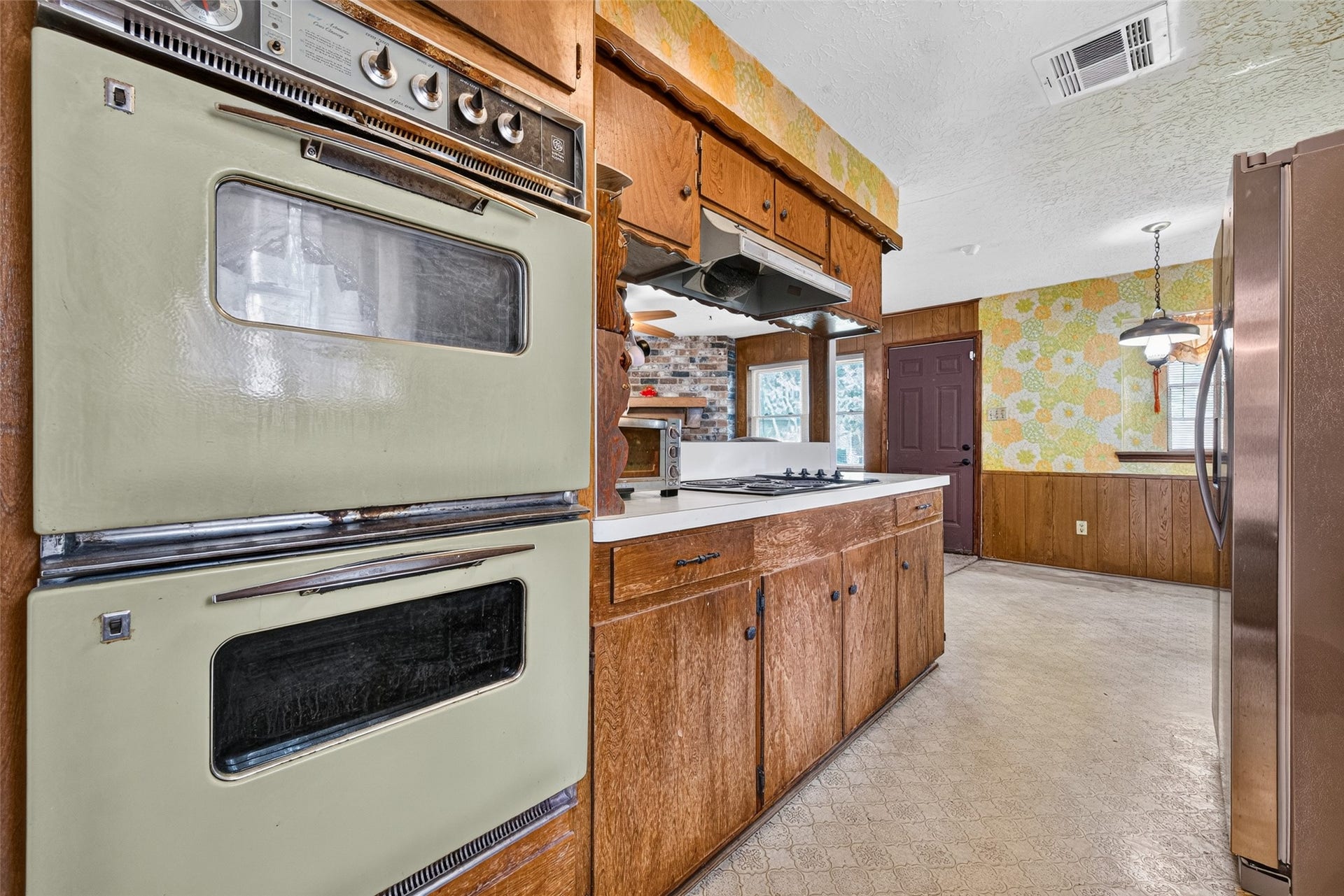 12431 Chessington Drive, Houston, TX 77031 12431 Chessington Drive, Houston, TX 77031