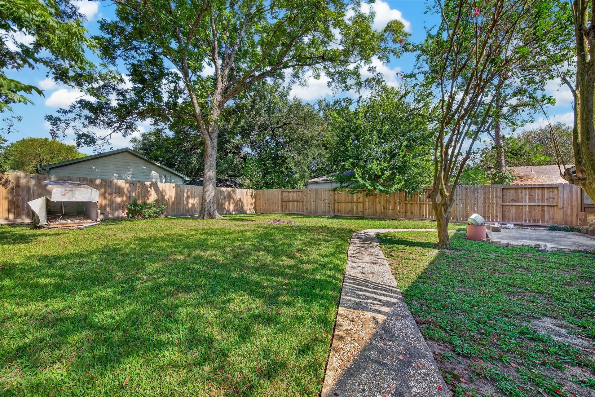 12431 Chessington Drive, Houston, TX 77031 12431 Chessington Drive, Houston, TX 77031