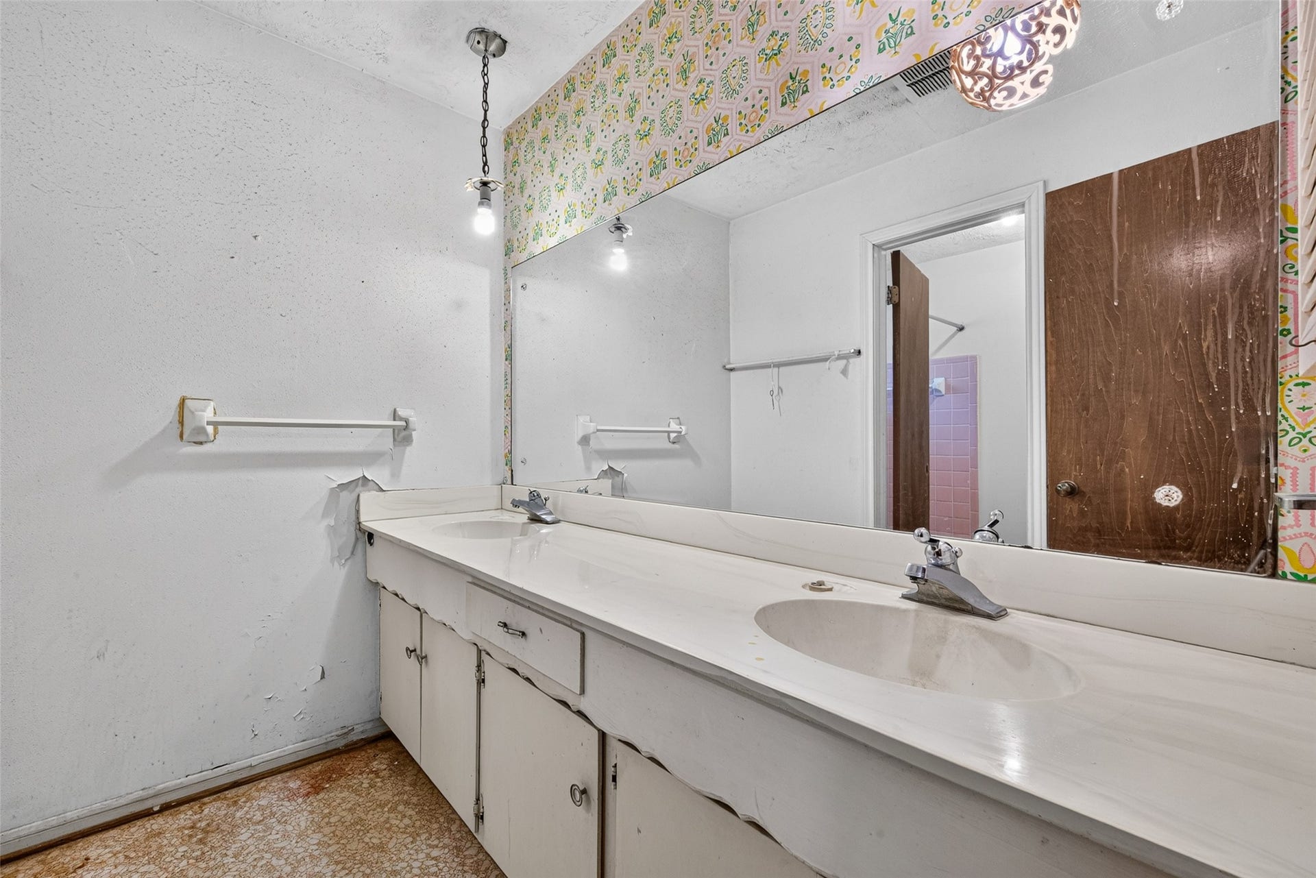 12431 Chessington Drive, Houston, TX 77031 12431 Chessington Drive, Houston, TX 77031