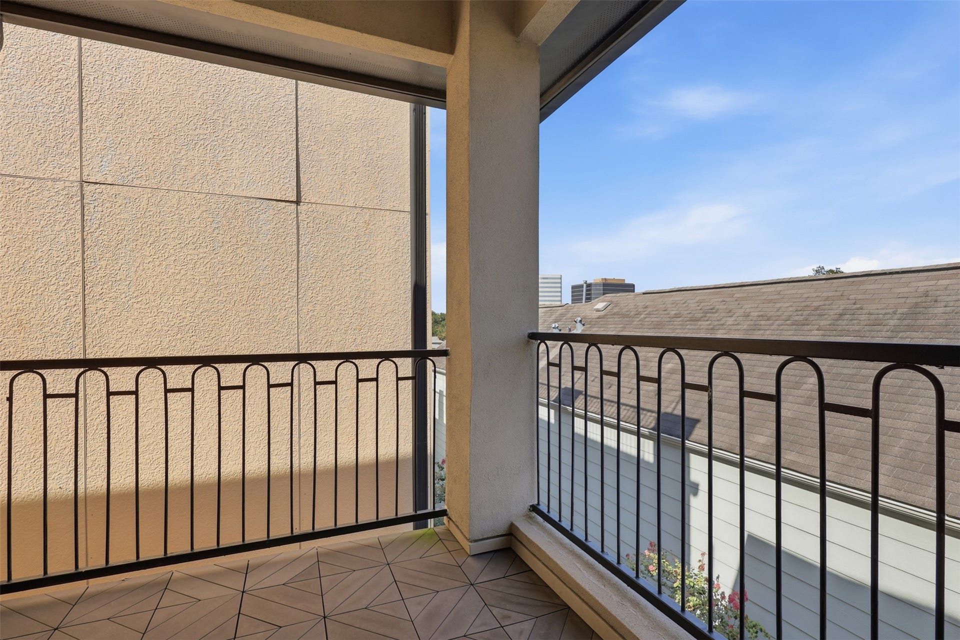1348 W West 25th Street, Houston, TX 77008