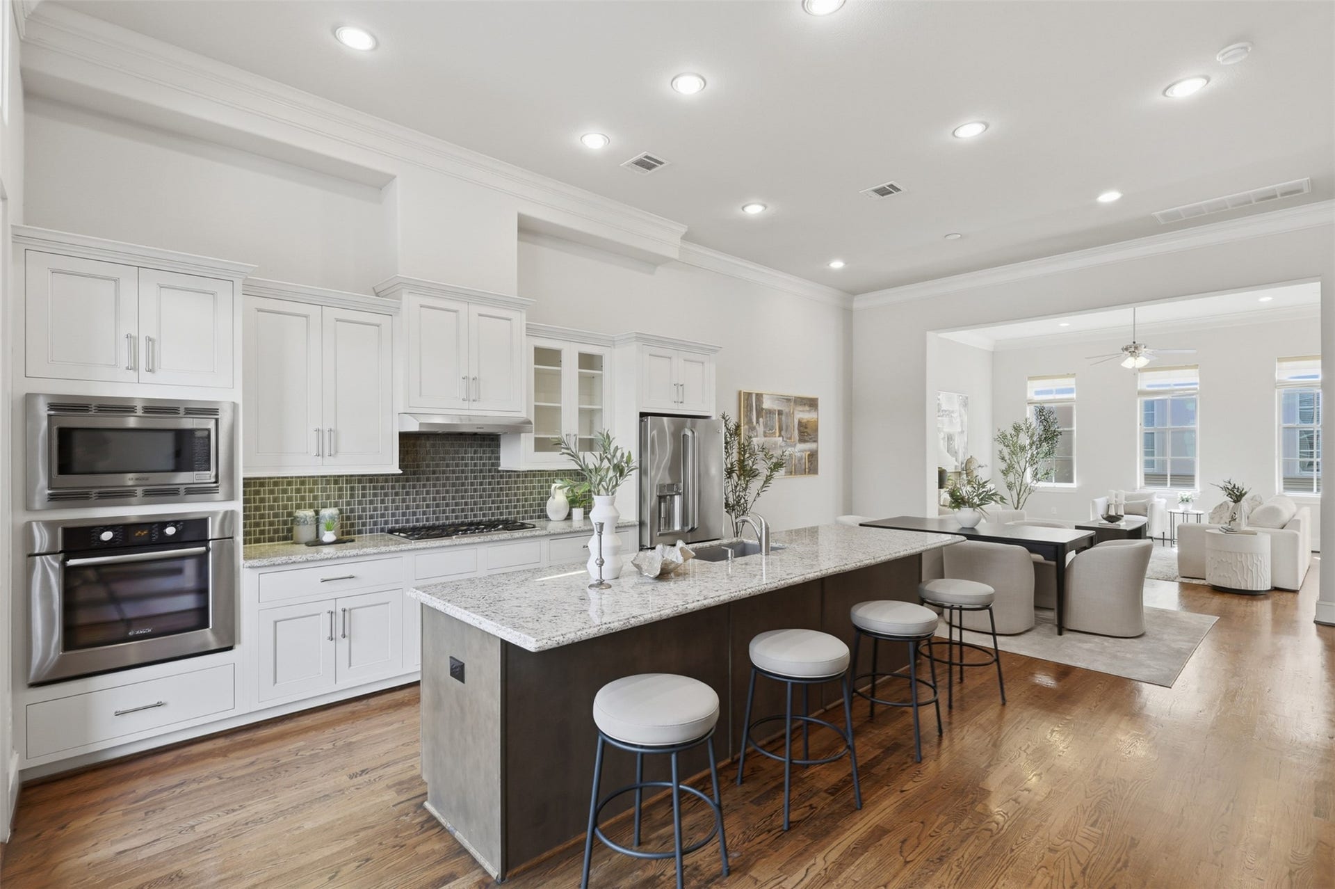 1348 W West 25th Street, Houston, TX 77008