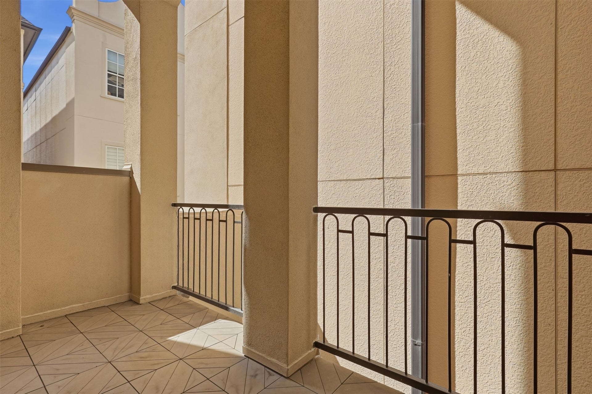 1348 W West 25th Street, Houston, TX 77008