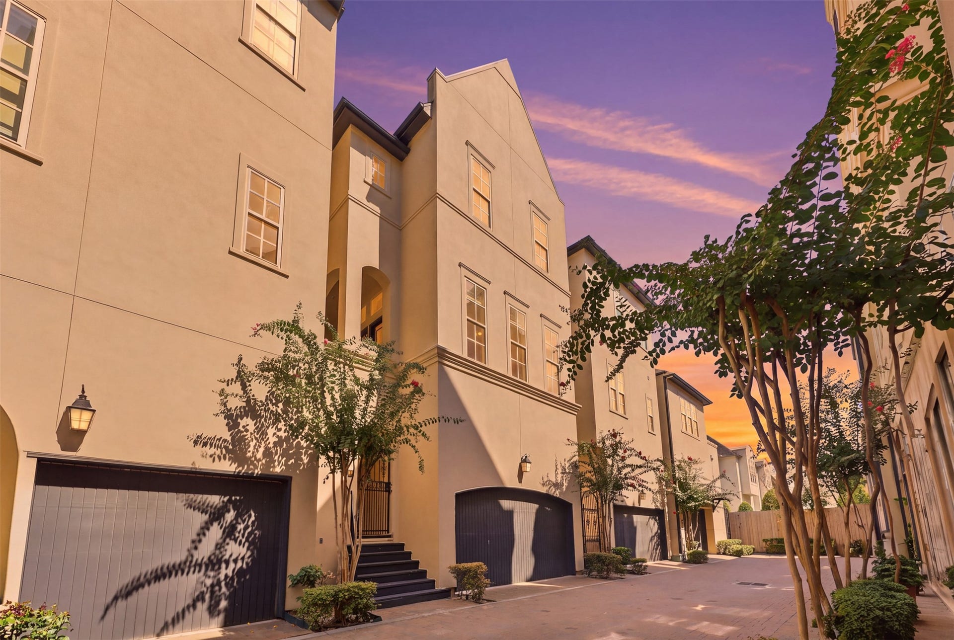 1348 W West 25th Street, Houston, TX 77008