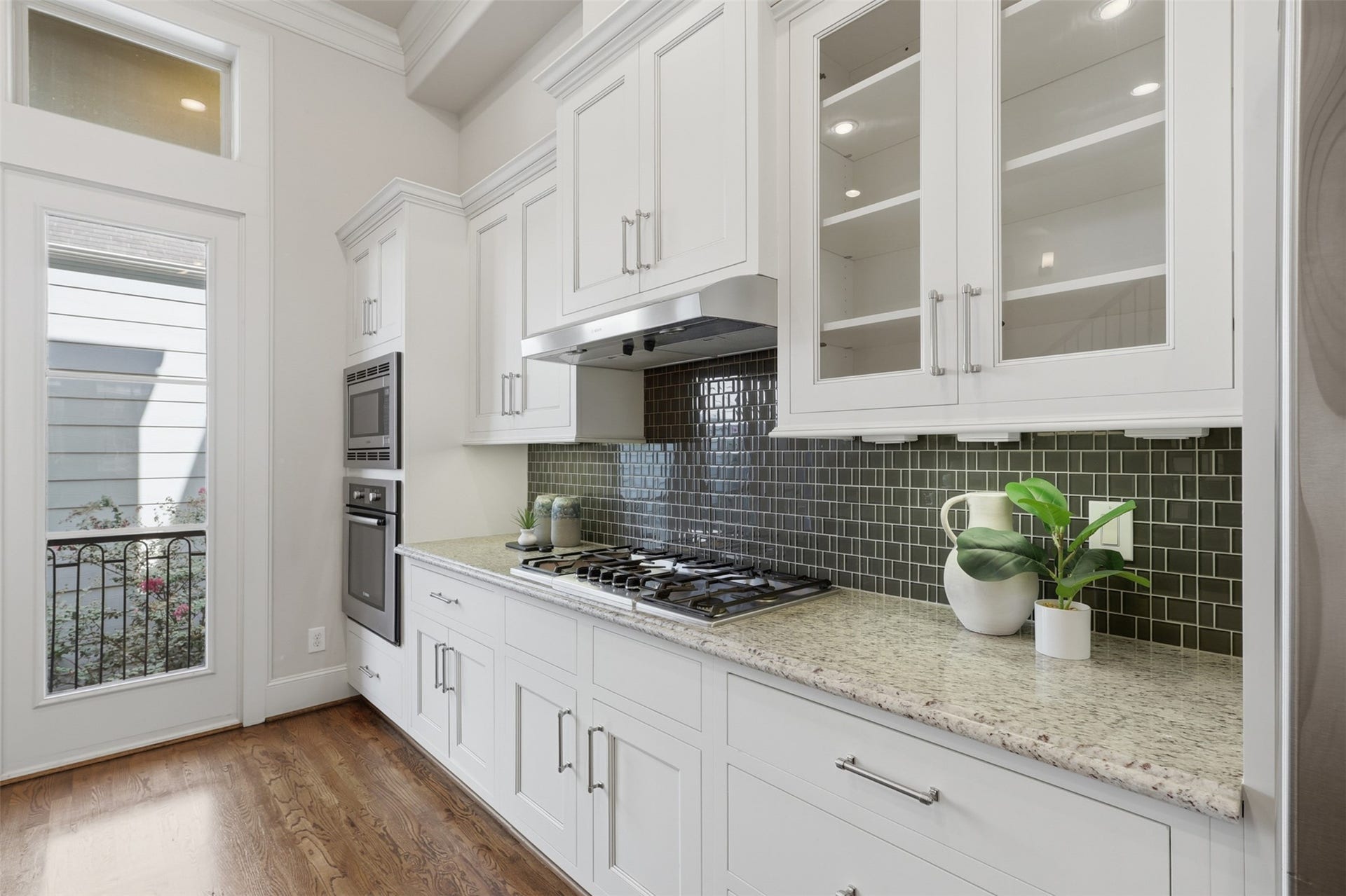 1348 W West 25th Street, Houston, TX 77008