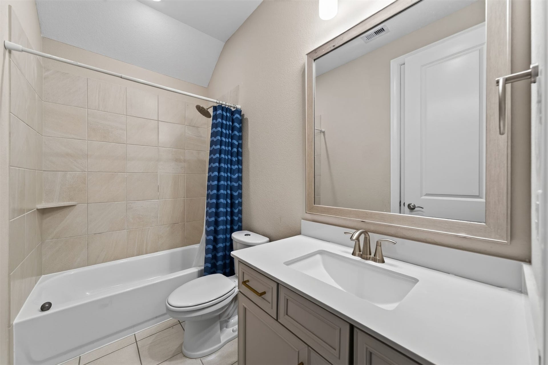 2702 Summer Indigo Trail, Pearland, TX 77089 2702 Summer Indigo Trail, Pearland, TX 77089