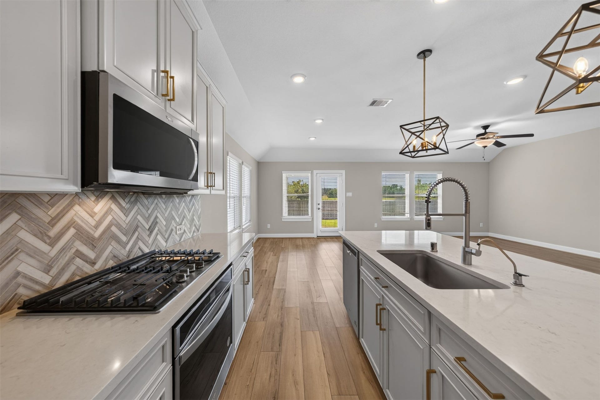 2702 Summer Indigo Trail, Pearland, TX 77089 2702 Summer Indigo Trail, Pearland, TX 77089