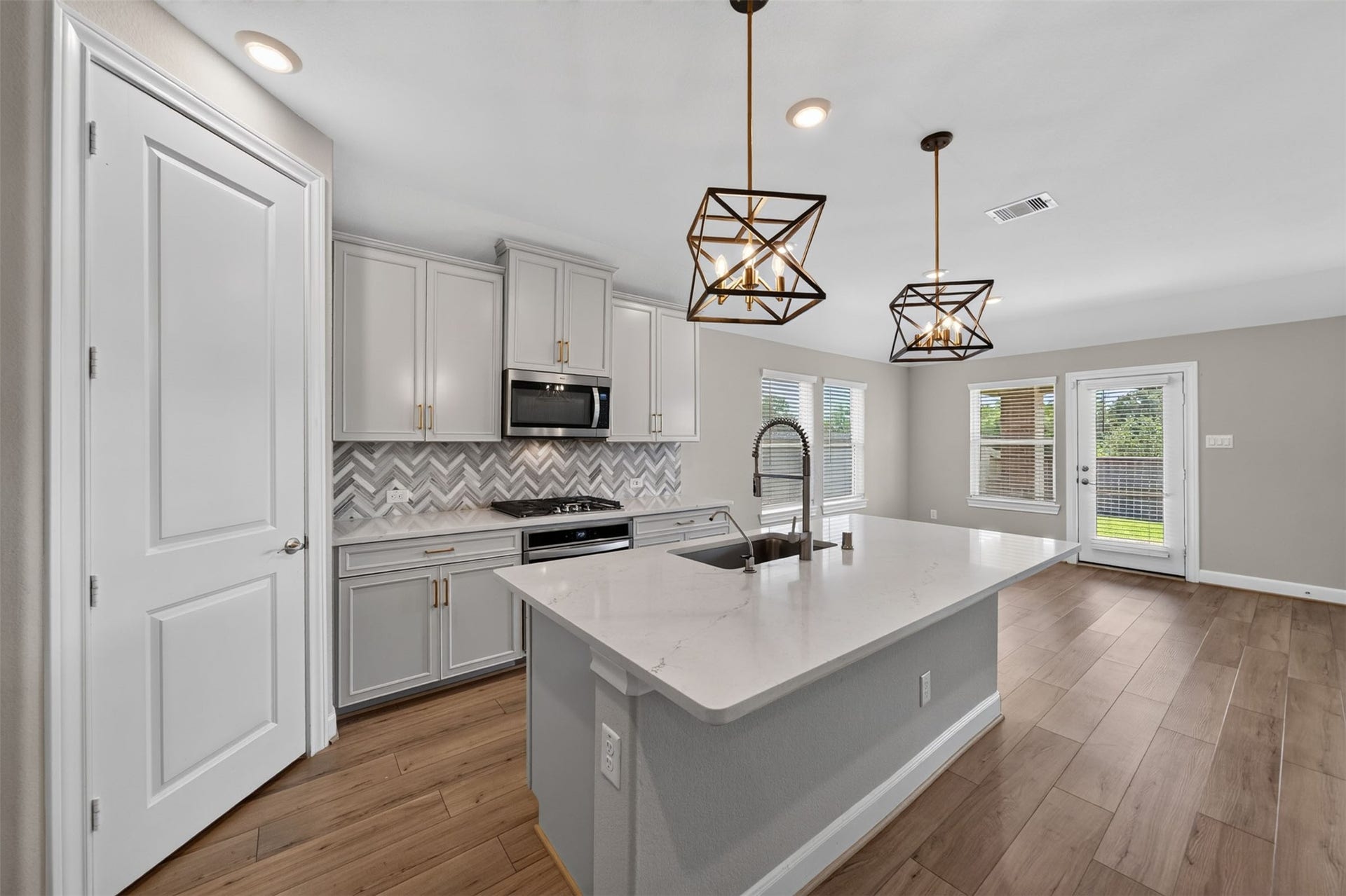 2702 Summer Indigo Trail, Pearland, TX 77089 2702 Summer Indigo Trail, Pearland, TX 77089