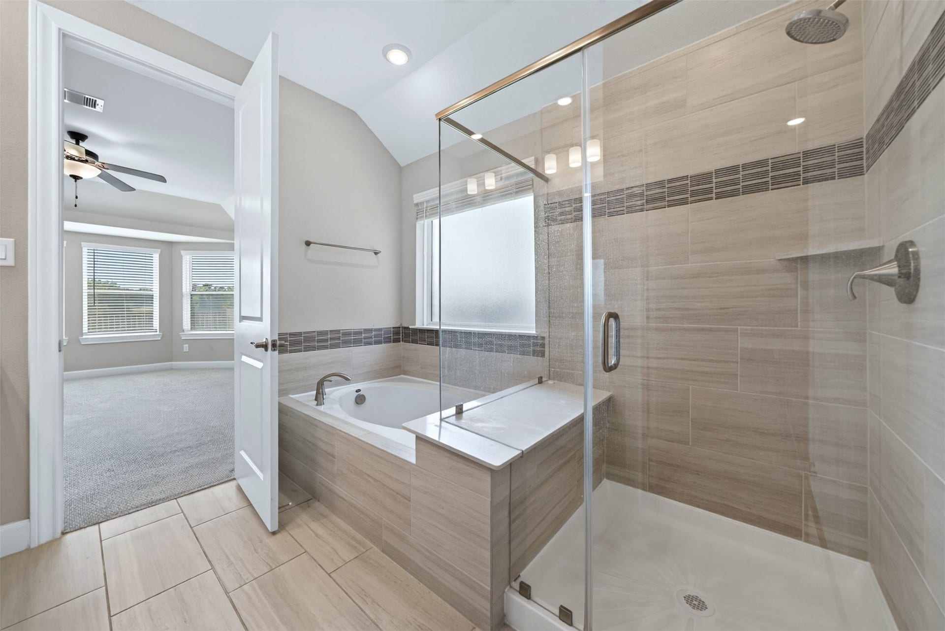 2702 Summer Indigo Trail, Pearland, TX 77089 2702 Summer Indigo Trail, Pearland, TX 77089