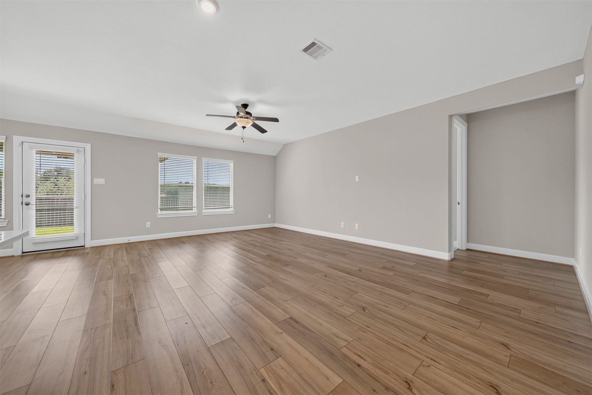 2702 Summer Indigo Trail, Pearland, TX 77089 2702 Summer Indigo Trail, Pearland, TX 77089