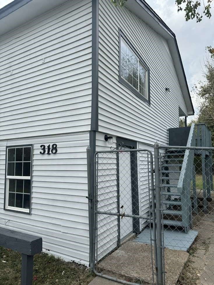 Property photo for 318 10th Street, Dickinson, TX