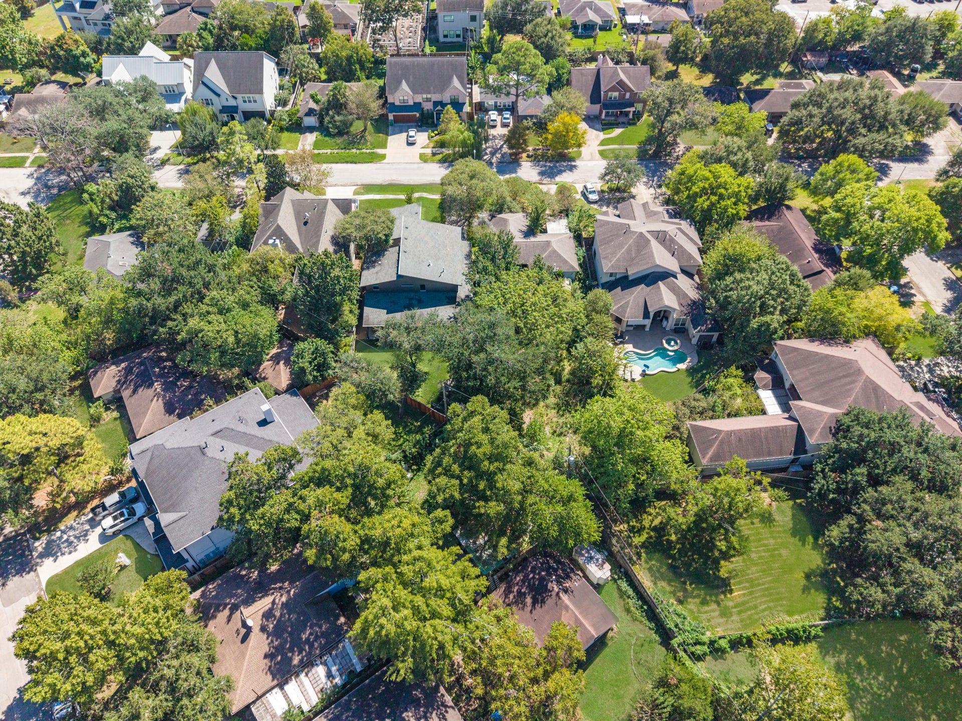 9718 Mariposa Street, Houston, TX 77025 9718 Mariposa Street, Houston, TX 77025