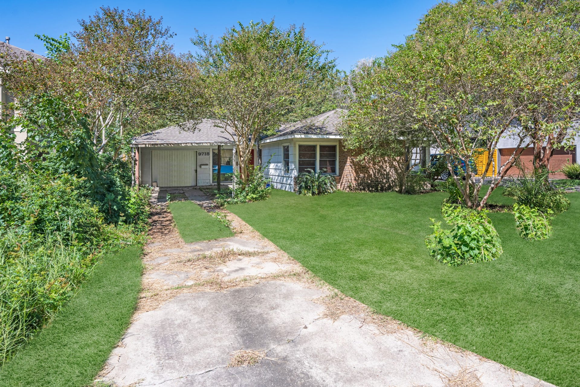 9718 Mariposa Street, Houston, TX 77025 9718 Mariposa Street, Houston, TX 77025