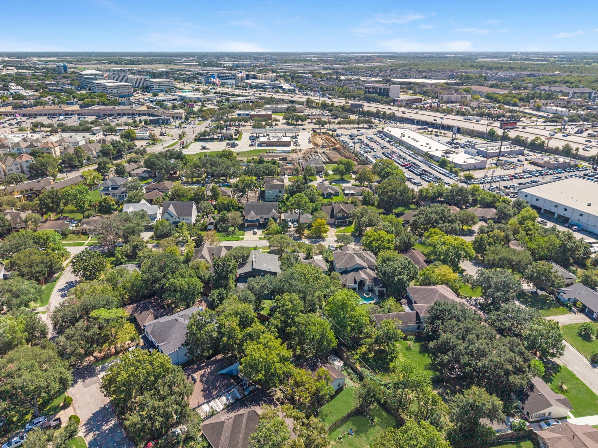 9718 Mariposa Street, Houston, TX 77025 9718 Mariposa Street, Houston, TX 77025