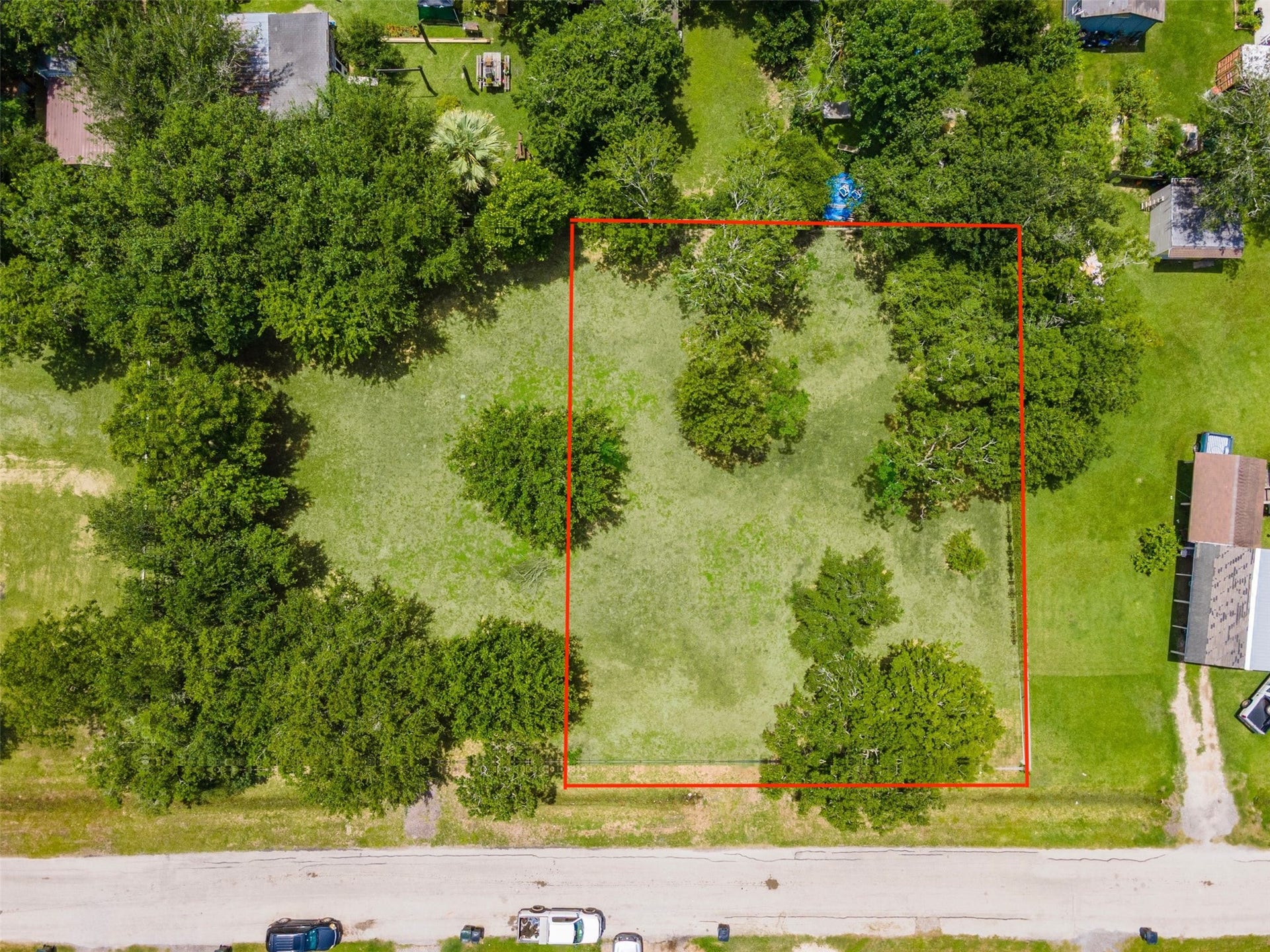 410 7th Street, San Leon, TX 77539 Overhead view of Lots 29, 30, 31 & 32 (12,798 SF). Red boarder is for visual purposes only and does not signify exact lot boundaries.