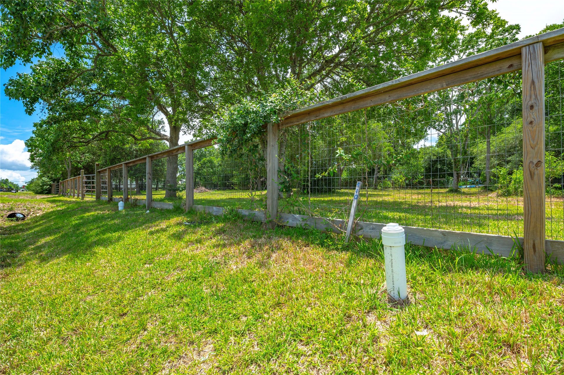 410 7th Street, San Leon, TX 77539 7th Street Parcels 410 & 412 - Lots 29, 30, 31 & 32 (12,798 SF).
