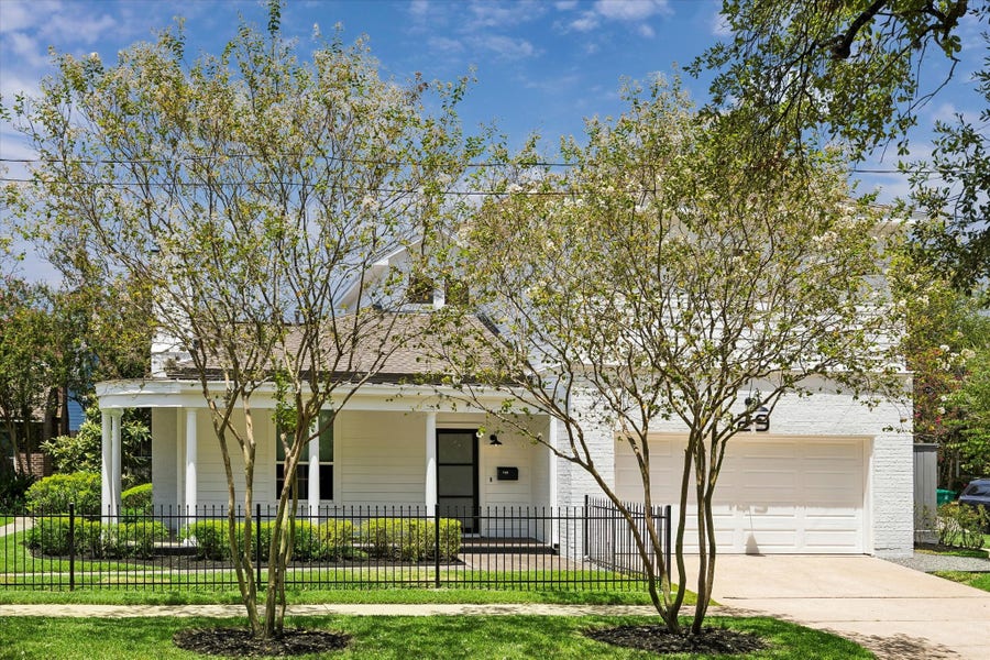 Property photo for 129 E 13th Street, Houston, TX
