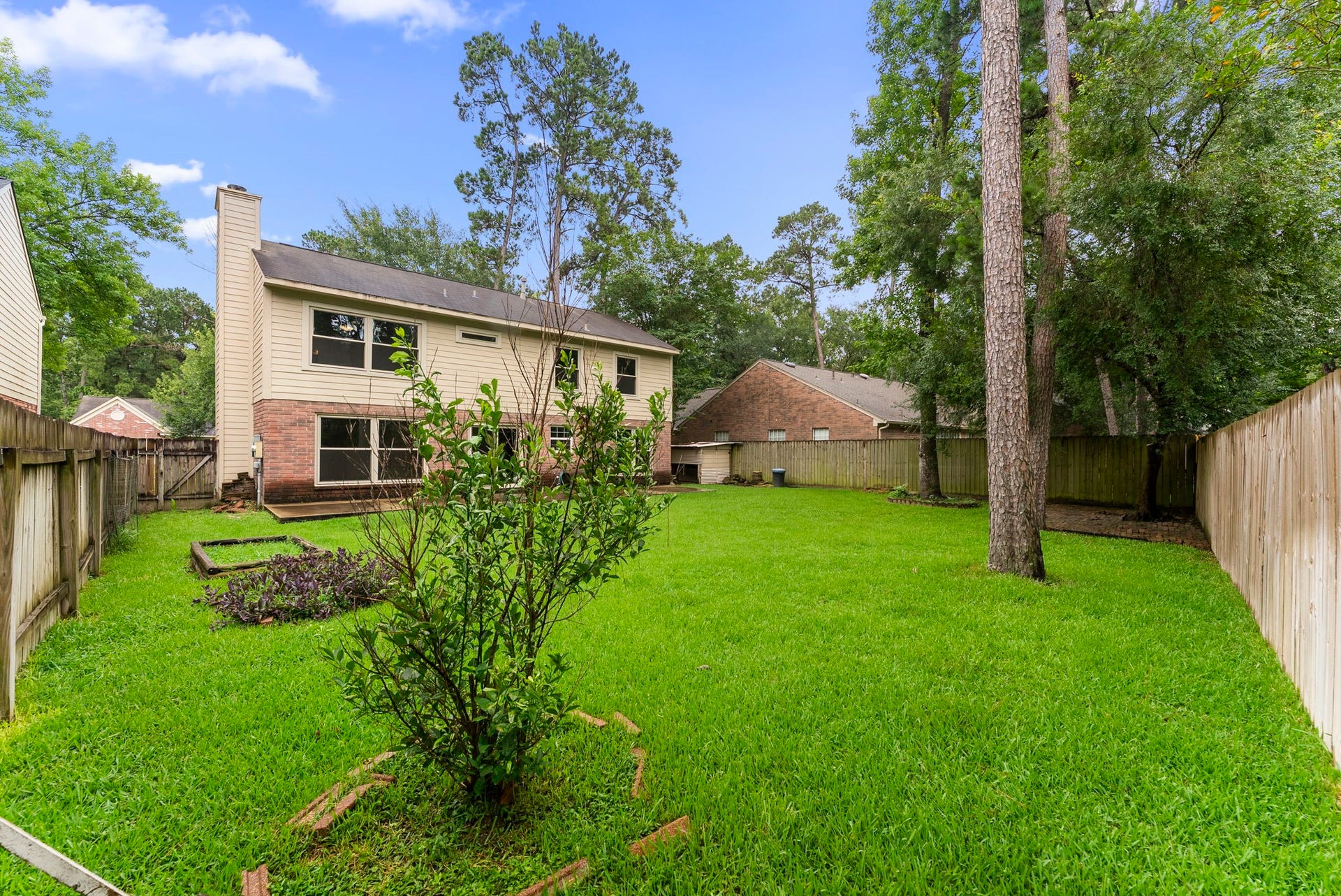 27 W Stony Bridge Court, The Woodlands, TX 77381 27 W Stony Bridge Court, The Woodlands, TX 77381