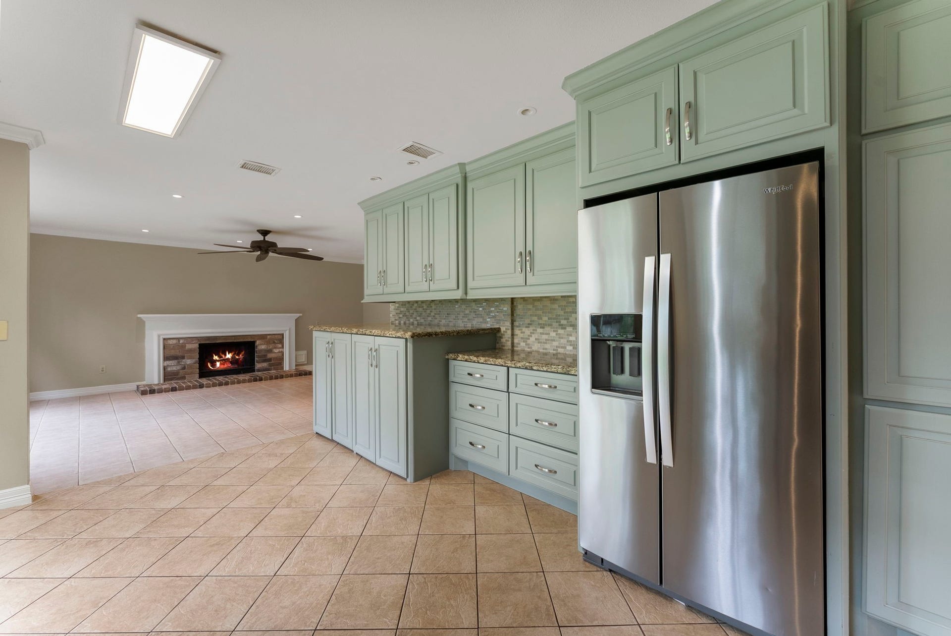 27 W Stony Bridge Court, The Woodlands, TX 77381 27 W Stony Bridge Court, The Woodlands, TX 77381
