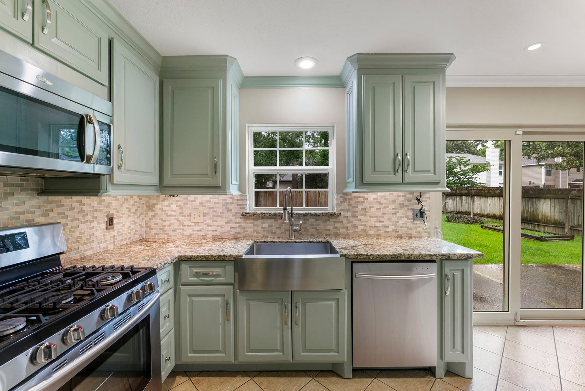 27 W Stony Bridge Court, The Woodlands, TX 77381 27 W Stony Bridge Court, The Woodlands, TX 77381