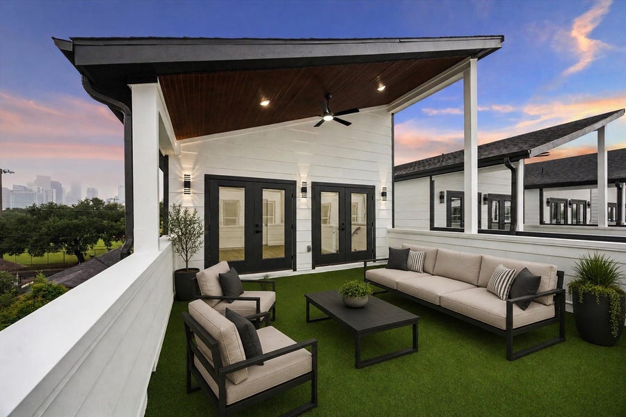 Property photo for 116 Velasco Street, Houston, TX