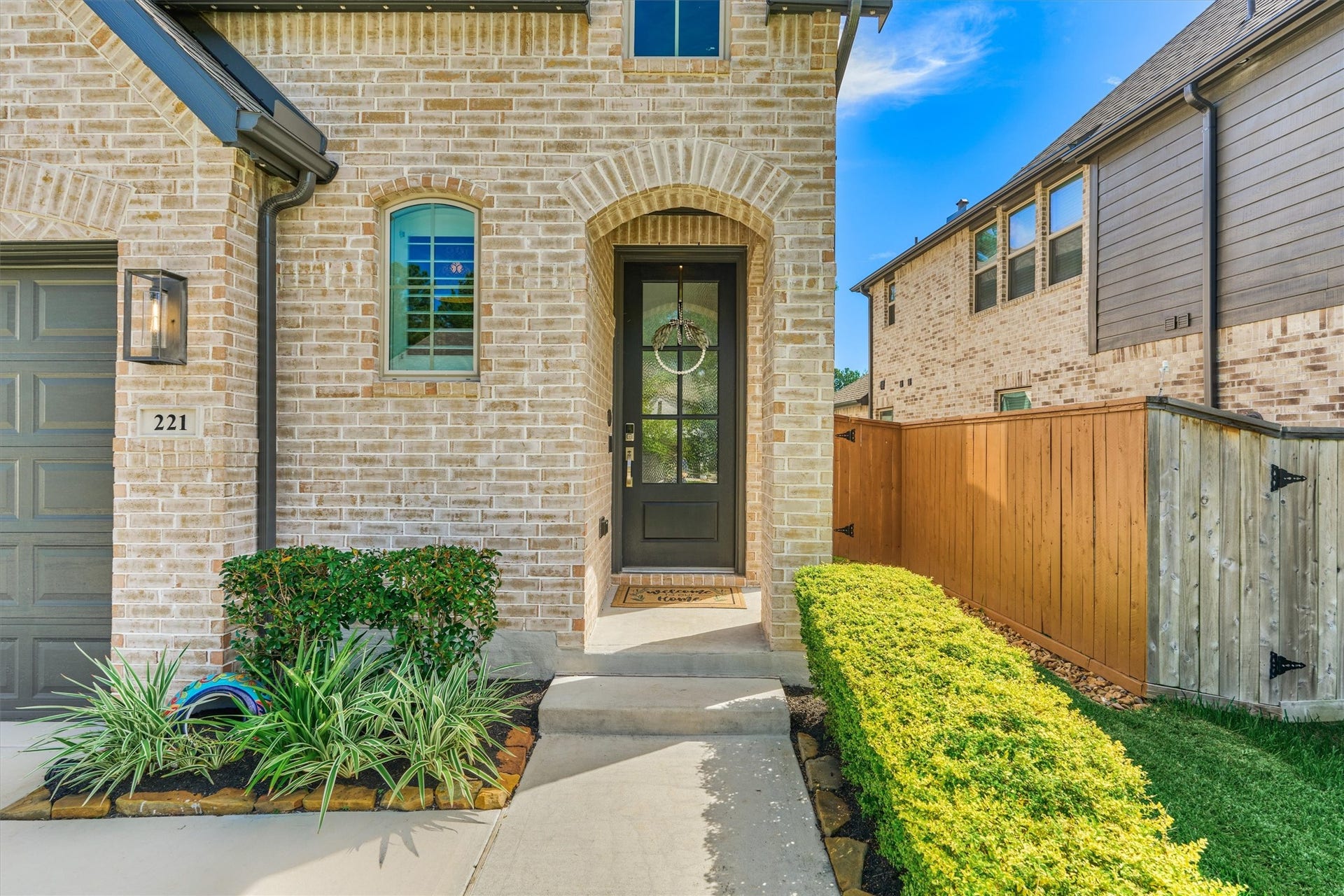 221 Sky Top Drive, Montgomery, TX 77316 221 Sky Top Drive, Montgomery, TX 77316