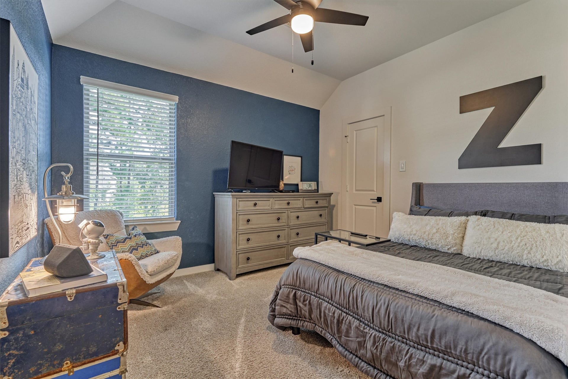 221 Sky Top Drive, Montgomery, TX 77316 Bedroom 3 Upstairs