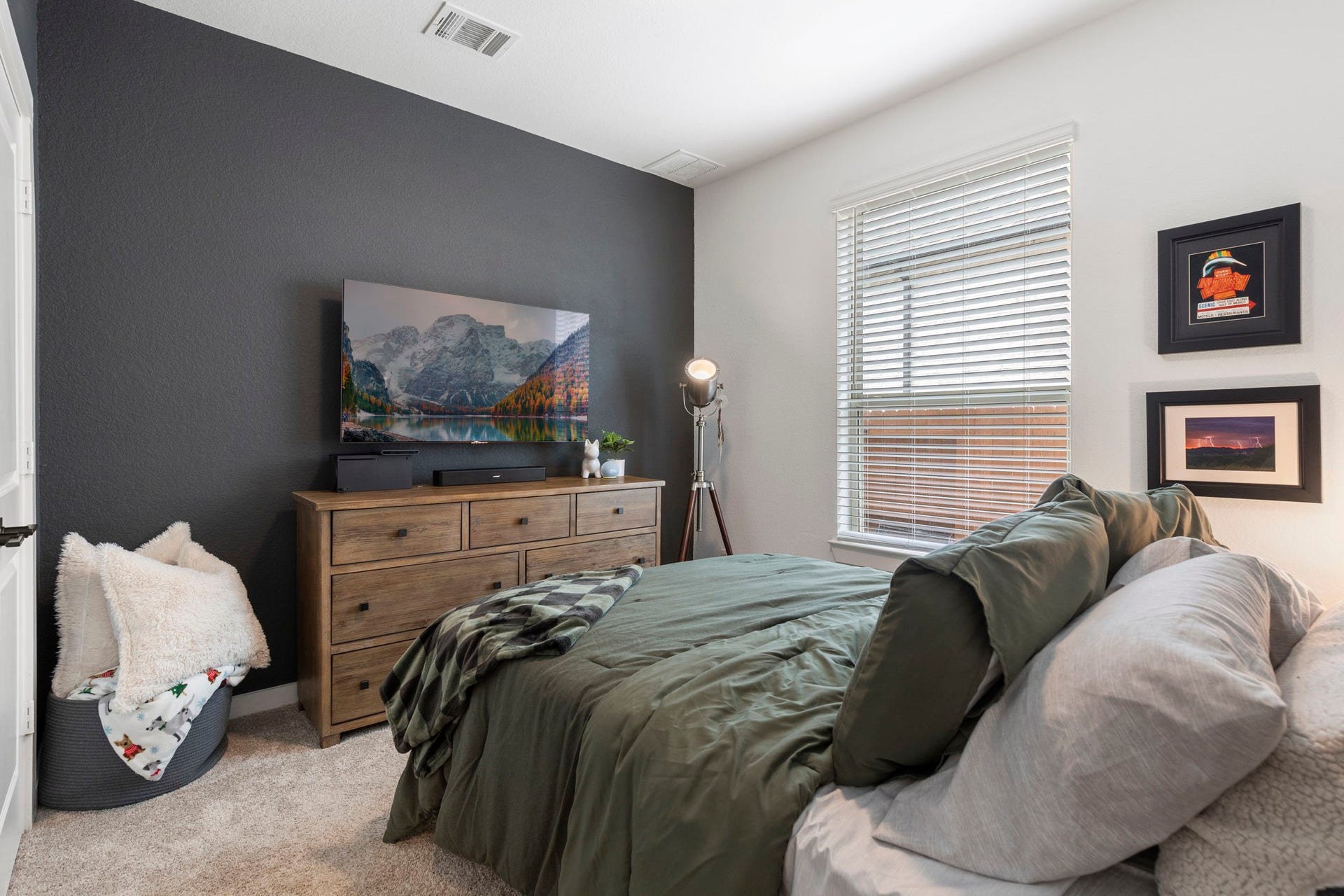 221 Sky Top Drive, Montgomery, TX 77316 Bedroom 2 Downtairs