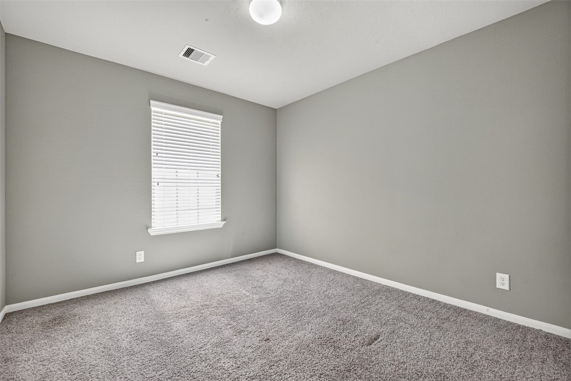 10830 Harston Drive, Tomball, TX 77375 10830 Harston Drive, Tomball, TX 77375