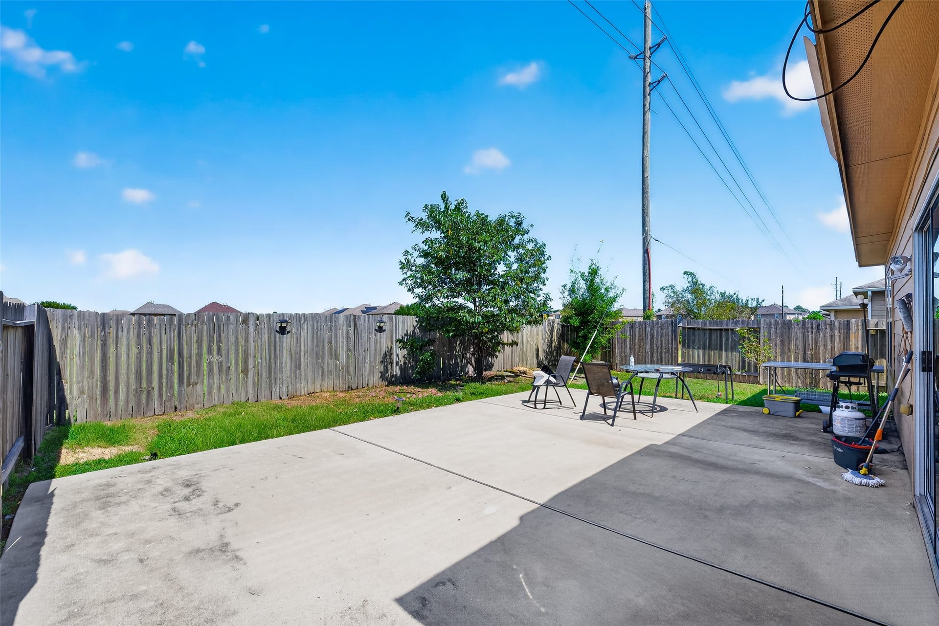 10830 Harston Drive, Tomball, TX 77375 10830 Harston Drive, Tomball, TX 77375