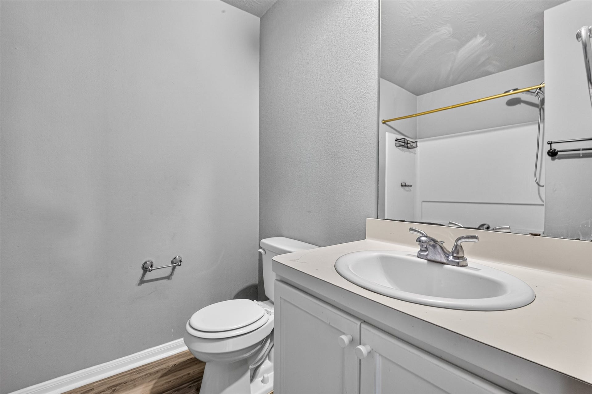 10830 Harston Drive, Tomball, TX 77375 10830 Harston Drive, Tomball, TX 77375