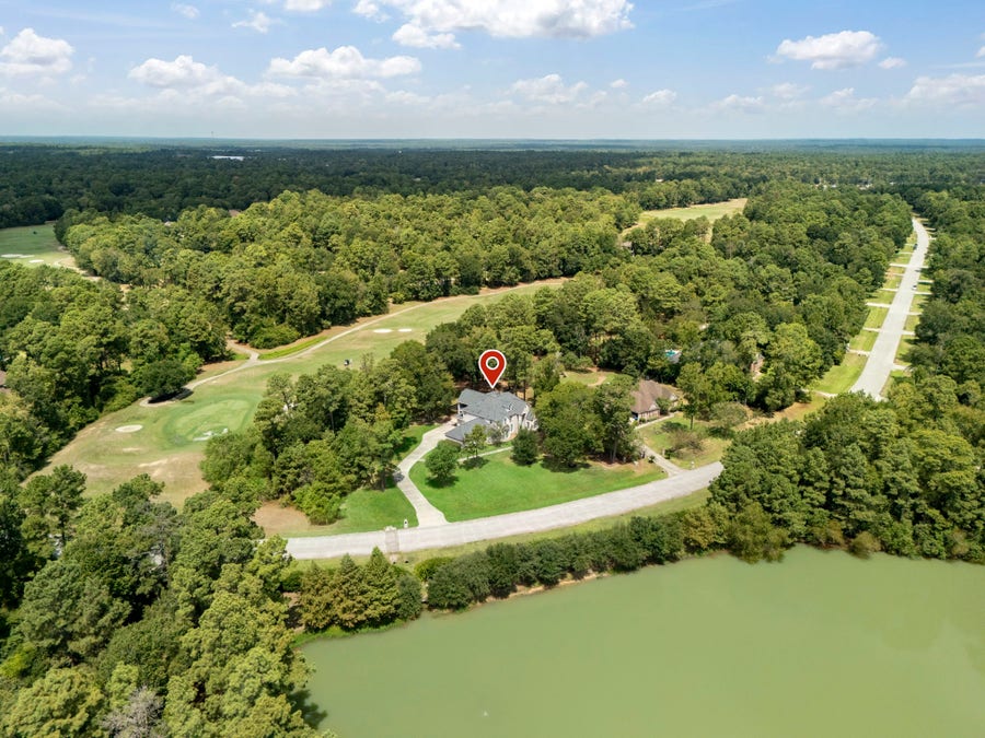 Property photo for 10311 Clubhouse Circle, Magnolia, TX