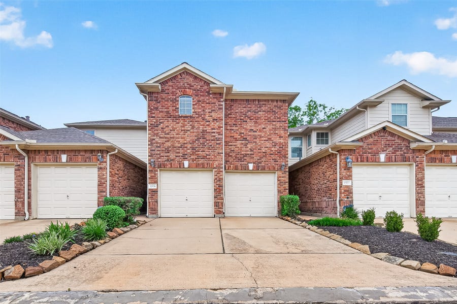 Property photo for 10526 Willow Park View, Houston, TX