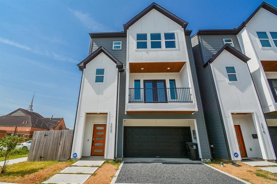 Property photo for 2620 Mcilhenny Street, Houston, TX