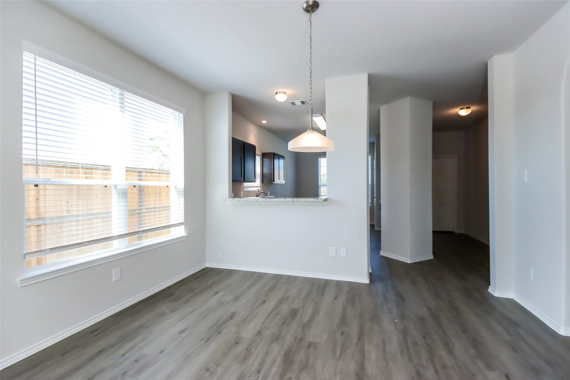 21602 Lexor Drive, Porter, TX 77365 Photos may be representative of the floor plan and not the exact home. Finishes, layout, and features of the actual property for lease may vary.