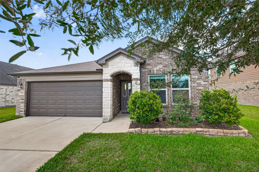 Property photo for 2614 Zephyr Lane, Rosenberg, TX