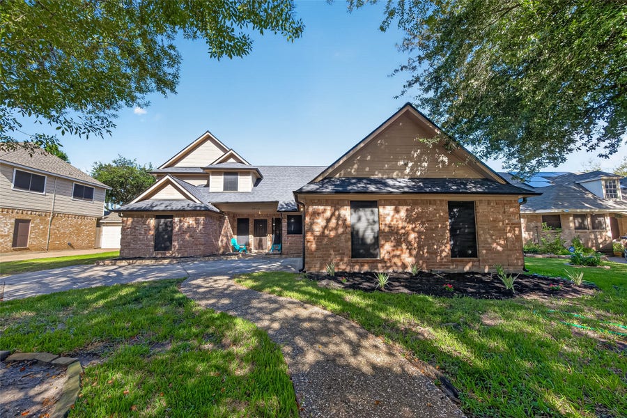Property photo for 14715 Summerway Lane, Houston, TX