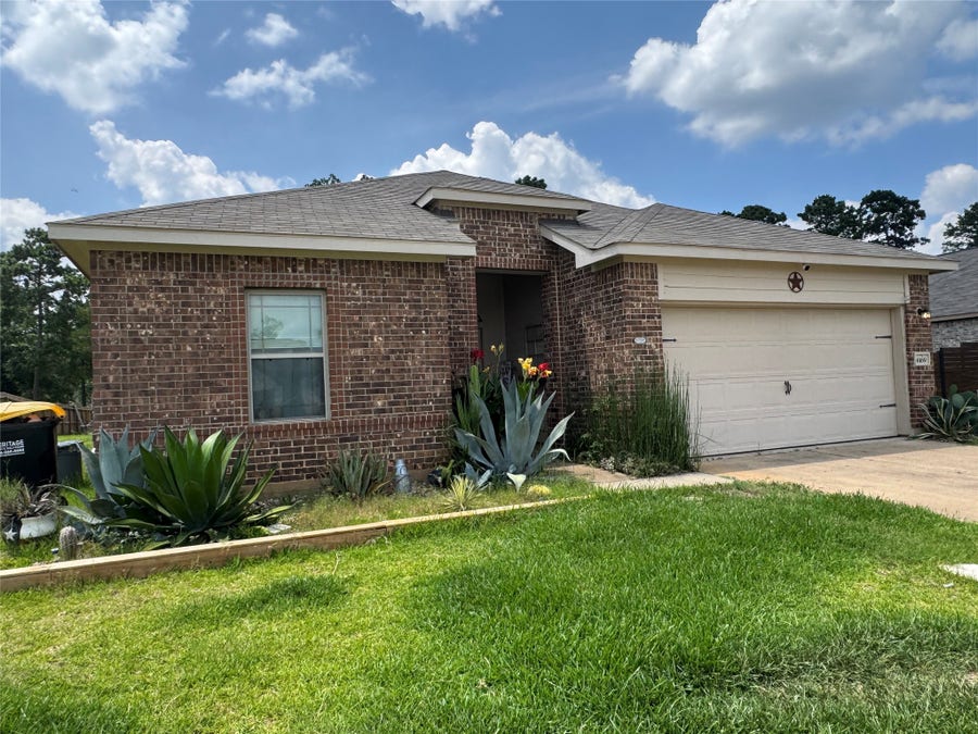 Property photo for 6169 White Oak Leaf Loop, Conroe, TX