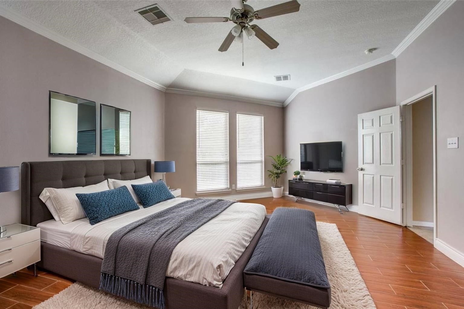 9907 Valance Way, Conroe, TX 77385 Digitally staged master bedroom